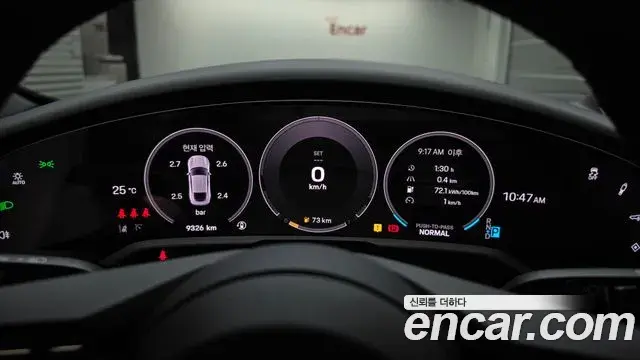 Porsche Taycan 2025 — ფოტო 20/20