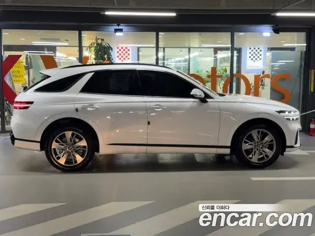 Genesis GV70 2021 — Şəkil 2/5