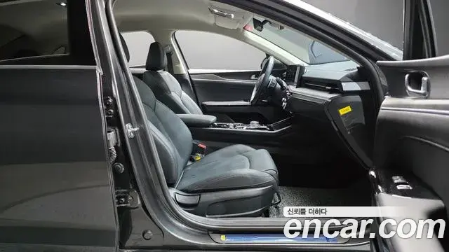 Kia K5 2024 — ფოტო 20/30