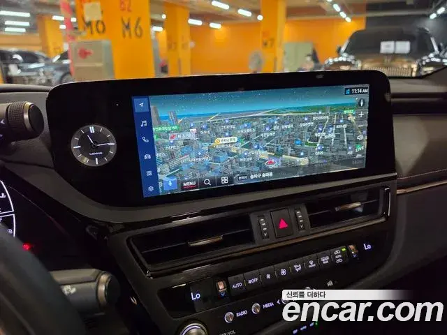 Lexus ES300h 2025 — Şəkil 18/18