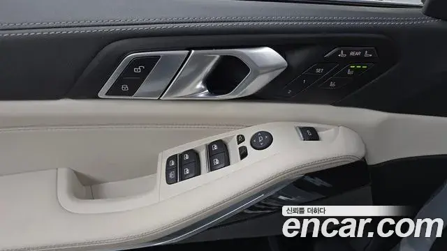 BMW X7 2025 — Фото 18/20