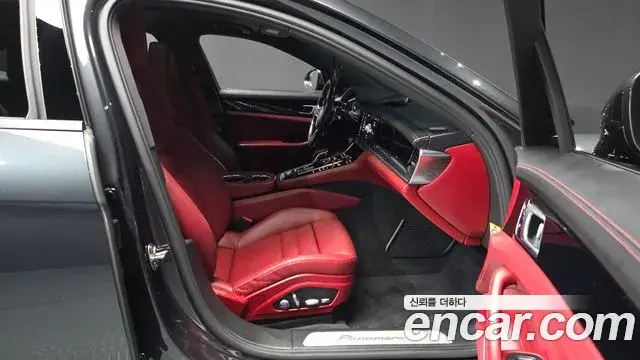 Porsche Panamera 2018 — ფოტო 11/20