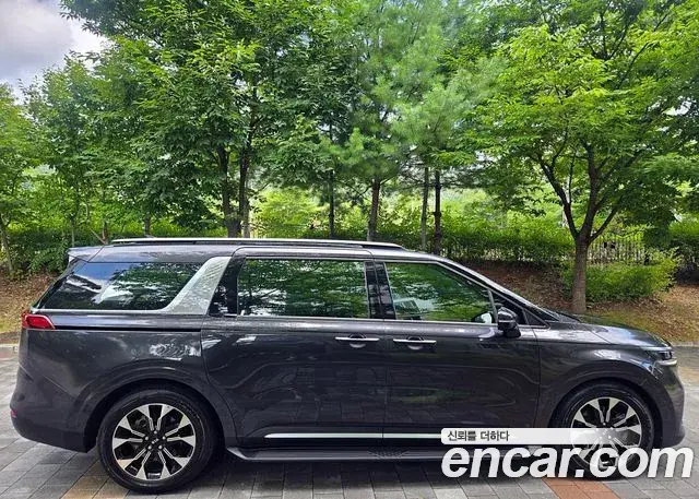 Kia Carnival 2020 — Фото 7/20