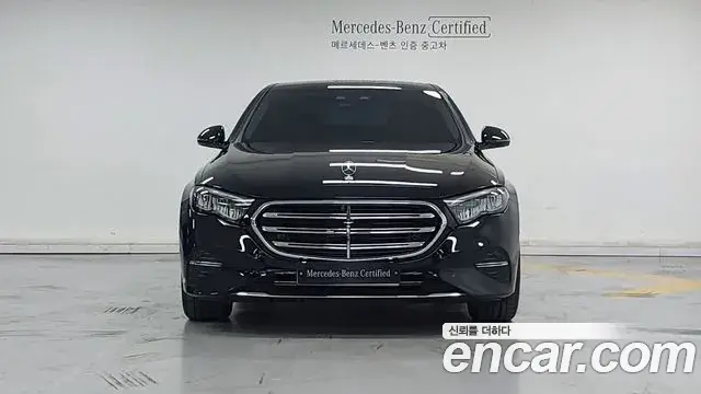Mercedes-Benz E-Class 2024 — Photo 2/18