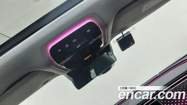 Mercedes-Benz E-Class 2024 — Photo 17/18