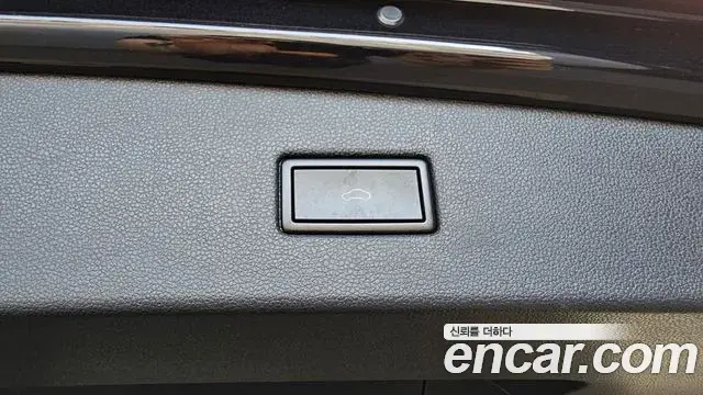 Volkswagen Tiguan 2020 — ფოტო 27/35