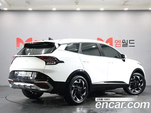 Kia Sportage 2024 — Фото 1/20