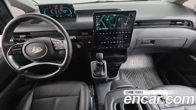 Hyundai Staria 2025 — Фото 7/20