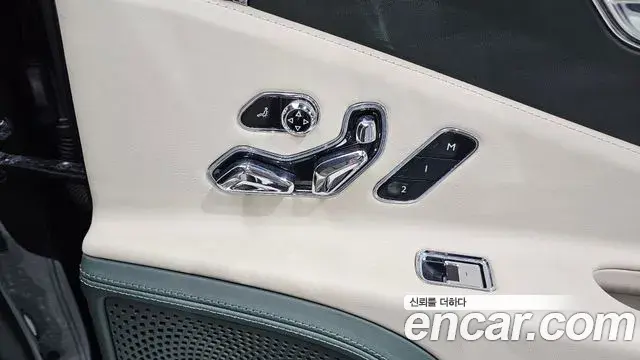 Bentley Flying Spur 2021 — ფოტო 12/35