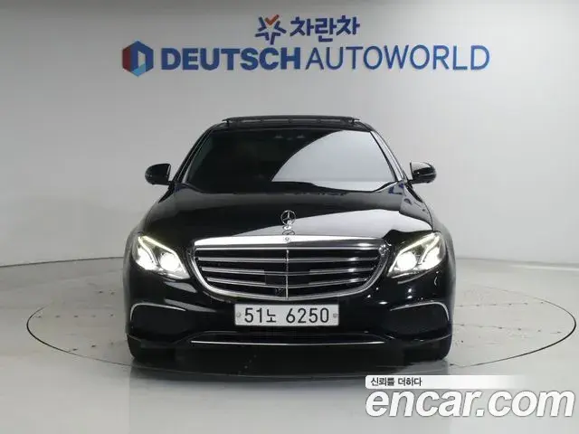 Mercedes-Benz E-Class 2019 — Фото 4/20