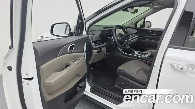 Kia Carnival 2024 — Photo 10/20