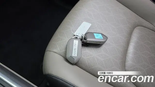 Kia Carnival 2024 — Photo 18/20