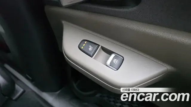 Kia Carnival 2024 — Photo 19/20