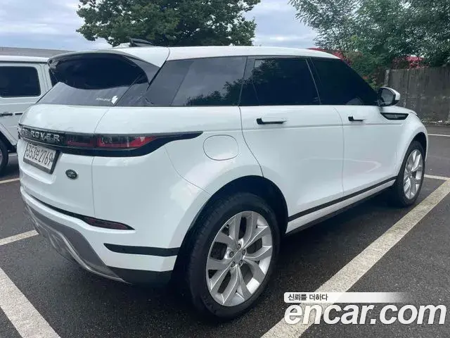 Land Rover Range Rover Evoque 2020 — Photo 17/20