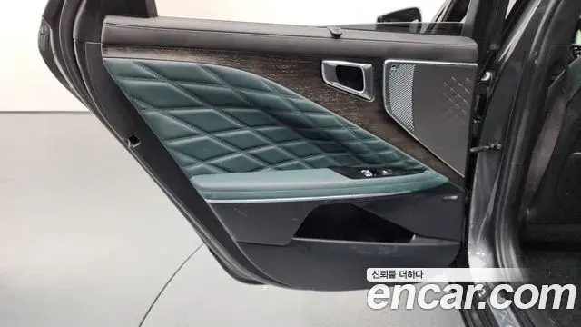 Kia K8 2023 — Photo 20/33