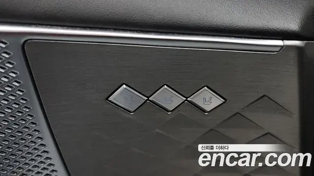 Kia K8 2023 — Photo 5/33