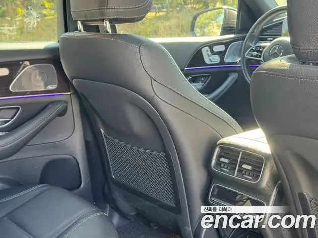 Mercedes-Benz GLE-Class 2021 — Photo 11/12