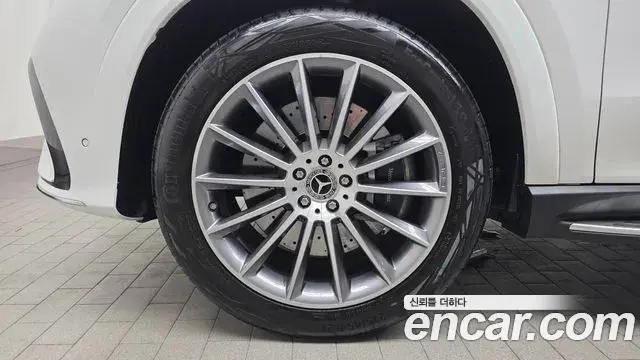 Mercedes-Benz GLE-Class 2025 — Фото 5/20
