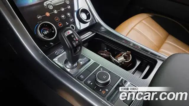 Land Rover Range Rover Sport 2019 — Şəkil 8/39