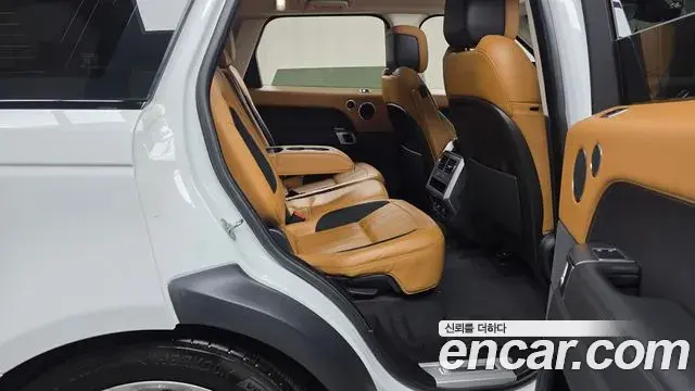 Land Rover Range Rover Sport 2019 — Şəkil 30/39