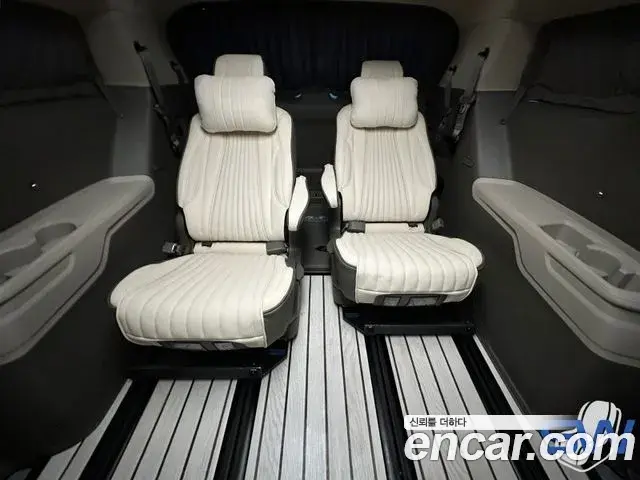 Kia Carnival 2024 — ფოტო 13/15