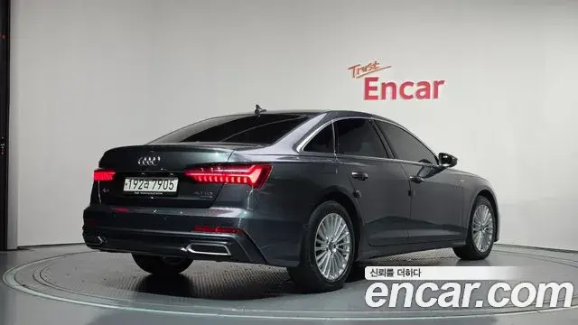 Audi A6 2021 — Фото 2/20