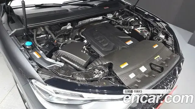 Audi Q5 2025 — Photo 6/20