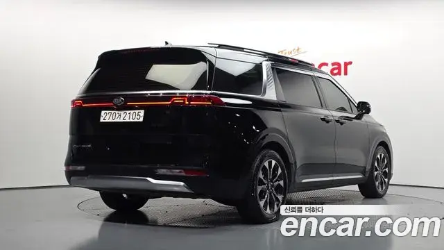 Kia Carnival 2021 — Photo 2/20