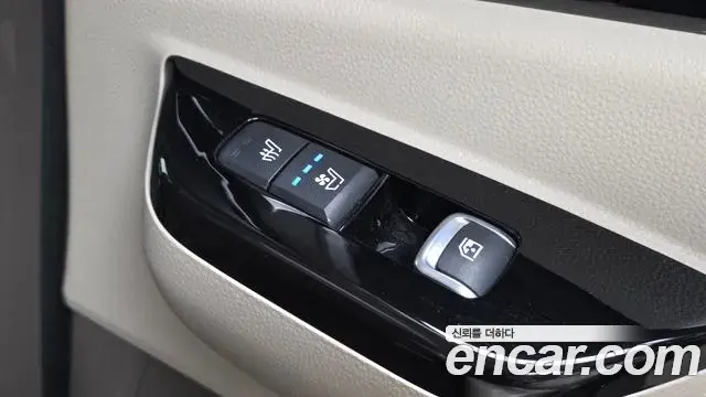 Kia Carnival 2021 — Photo 19/20