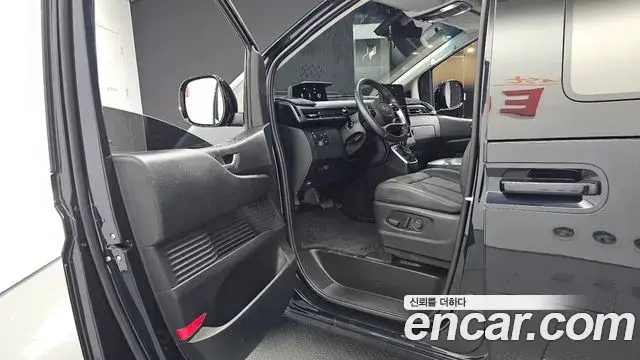 Hyundai Staria 2023 — Photo 10/20