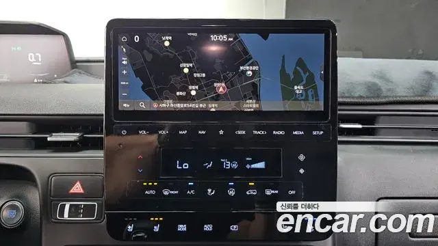 Hyundai Staria 2023 — Photo 14/20