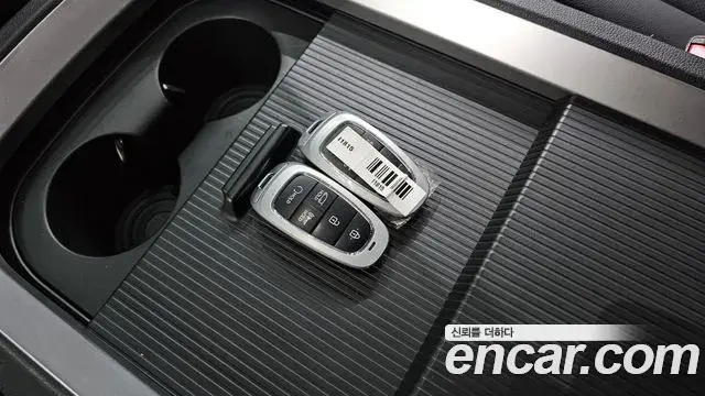 Hyundai Staria 2023 — Photo 19/20
