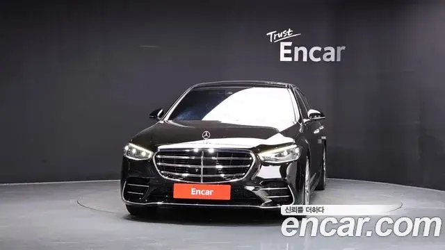 Mercedes-Benz S-Class 2021 — Photo 9/33