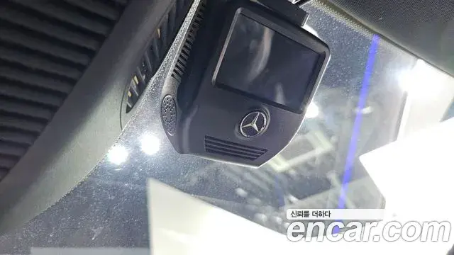 Mercedes-Benz S-Class 2021 — Photo 24/33