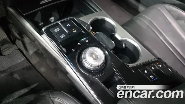 Kia K8 2021 — Photo 9/20