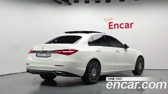 Mercedes-Benz C-Class 2025 — Фото 2/20