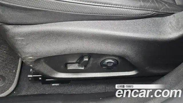 Jeep Renegade 2021 — Photo 30/33