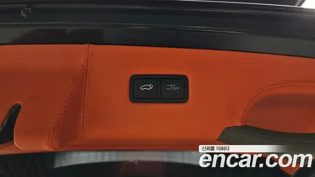 Kia Carnival 2024 — Photo 17/33