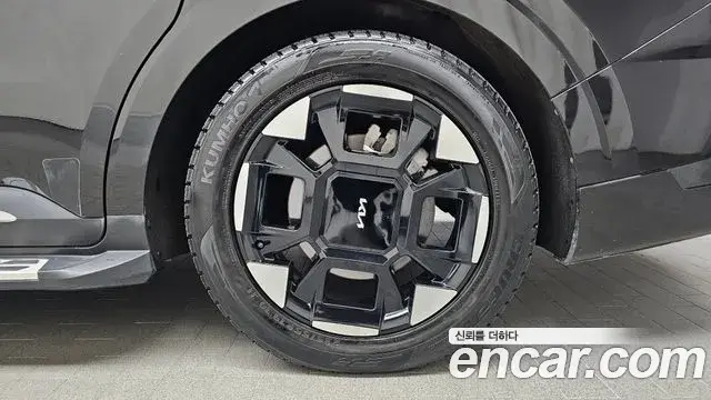 Kia Carnival 2024 — Photo 12/33