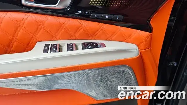 Kia Carnival 2024 — Photo 9/33