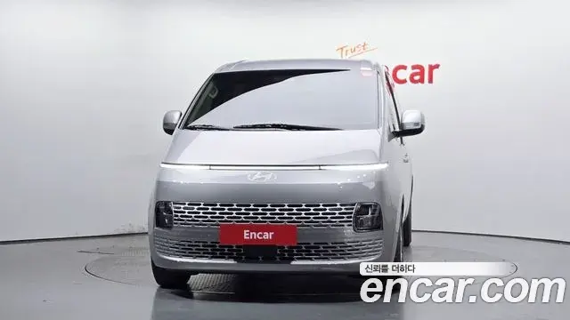 Hyundai Staria 2025 — Şəkil 1/20