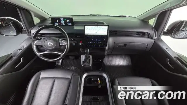 Hyundai Staria 2025 — Şəkil 8/20