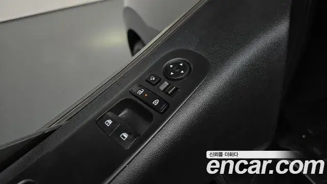 Hyundai Staria 2025 — Şəkil 15/20
