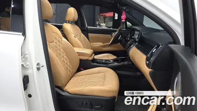 Kia Sorento 2021 — Фото 11/20