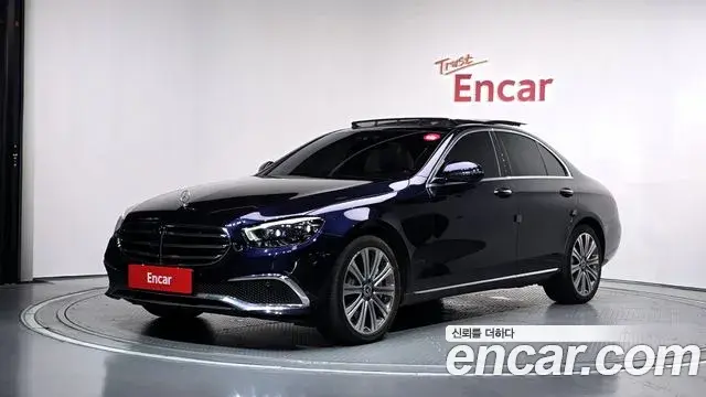 Mercedes-Benz E-Class 2022 — Фото 1/20