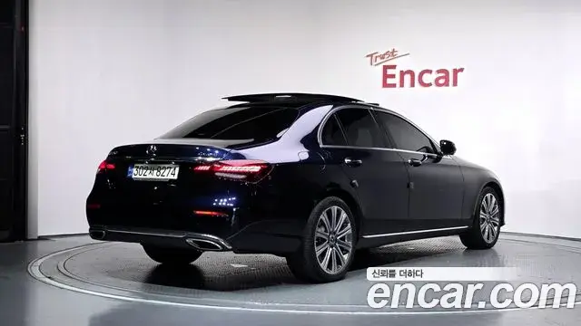 Mercedes-Benz E-Class 2022 — Фото 2/20