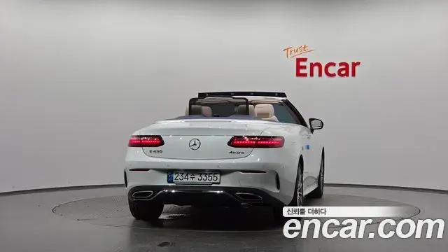 Mercedes-Benz E-Class 2023 — Фото 4/20