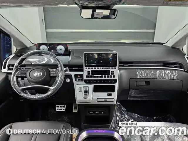 Hyundai Staria 2025 — Фото 10/20