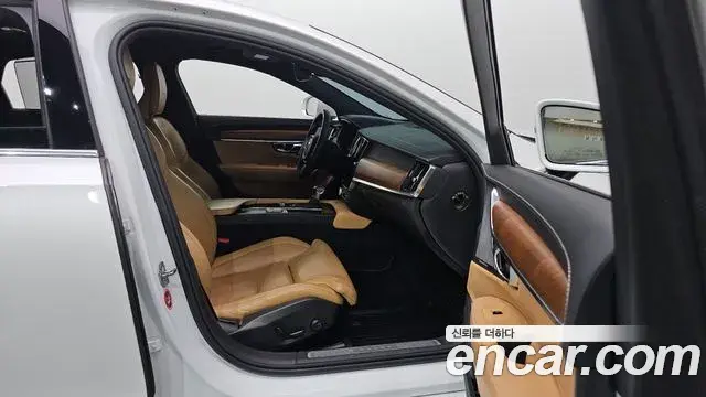 Volvo S90 2019 — ფოტო 14/34