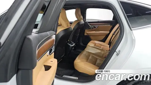 Volvo S90 2019 — ფოტო 8/34